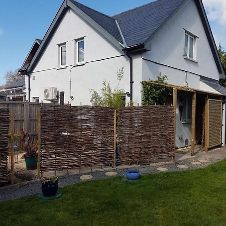 Post Office Row Apartment And Garden Crickhowell Exterior foto